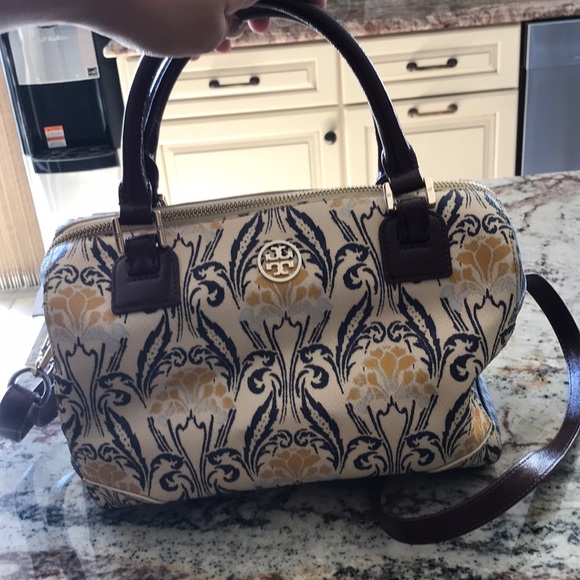 Tory Burch Handbags - Tory Burch Small Duffle Armbag